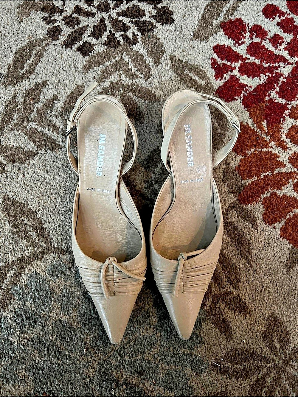Jil Sander Pointed-Toe Ruched Slingbacks - Picture 3 of 10